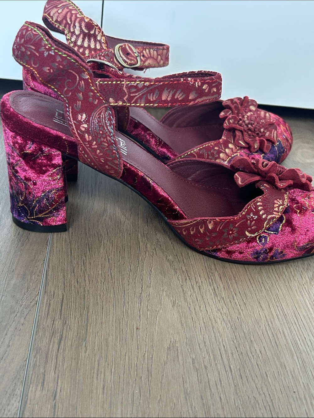 L'ATISTE Burgundy Floral Velvet Ankle-Strap Heels - Picture 6 of 11